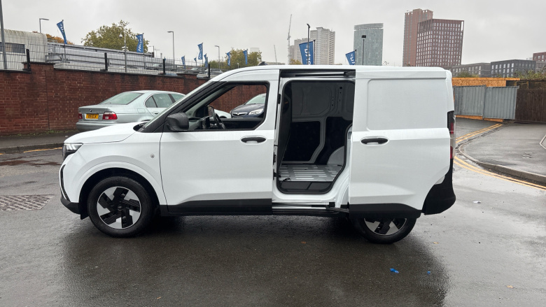 Ford Transit Courier E-Transit Courier 100kW 43kWh Trend Van Auto